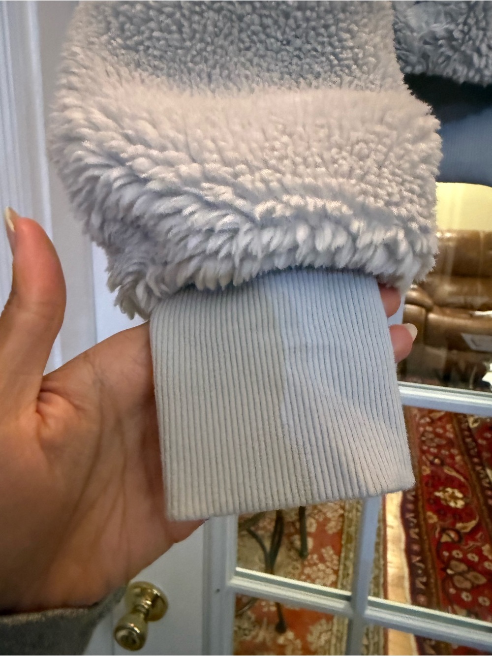 ALO Yoga Dove Foxy Sherpa Jacket - Picture 4 of 7
